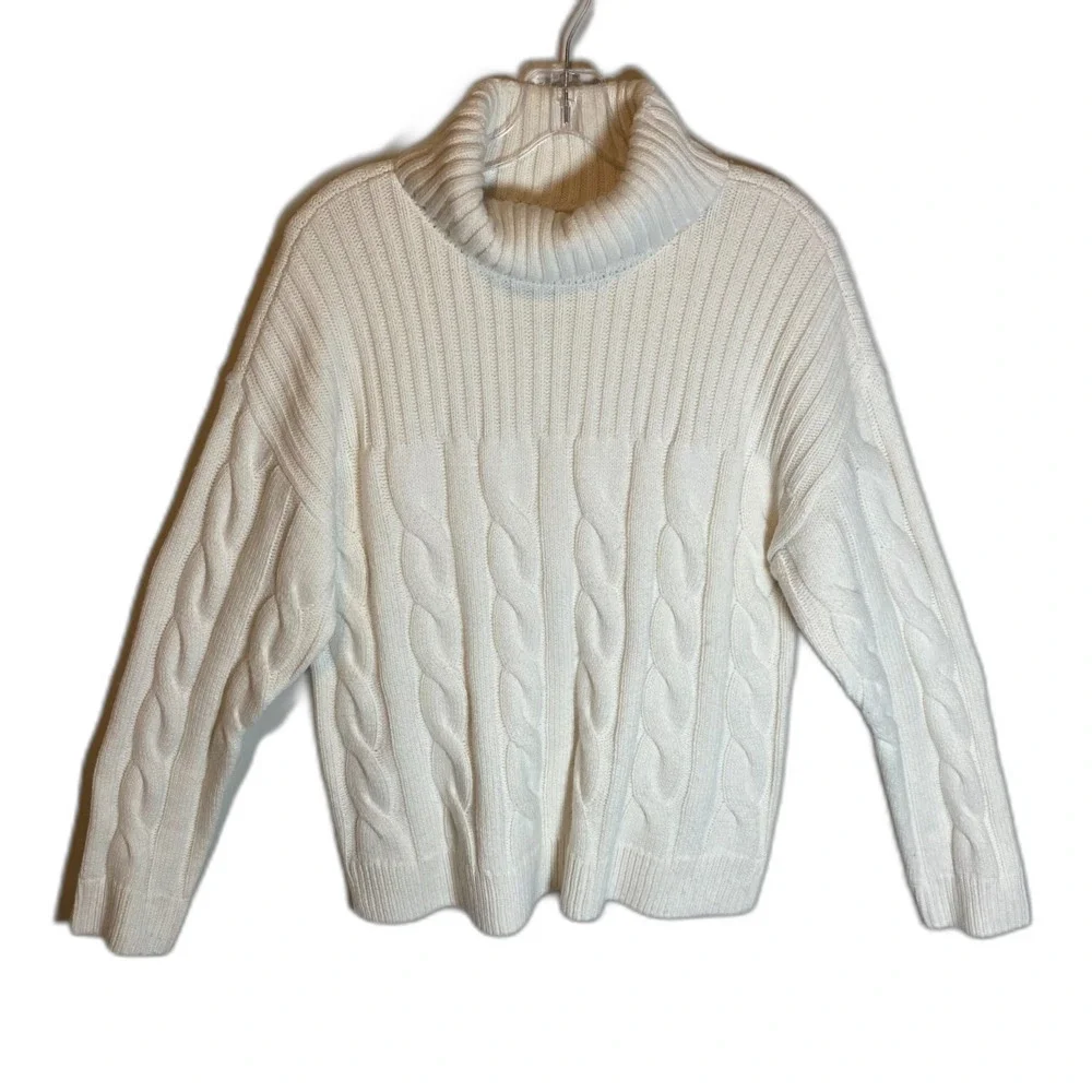 Calvin Klein Sweater Women's Size M Creme Turtleneck  Cozy Minimalist